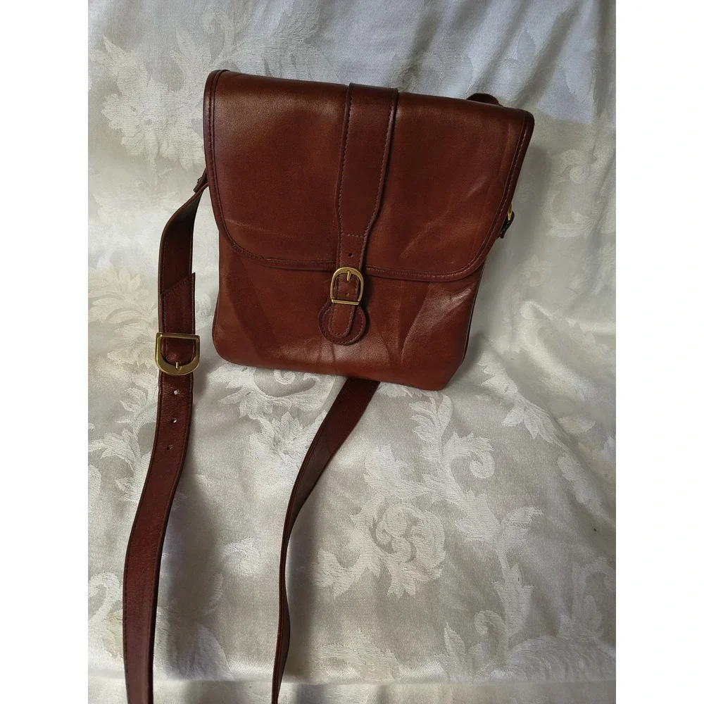 Vtg SAS Genuine Leather Crossbody Shoulder Purse Bag Brown Adjustable Strap
